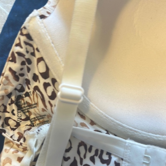 Victoria's Secret Brown and Cream Leopard Print Bra with Molded Cups - Picture 6 of 6